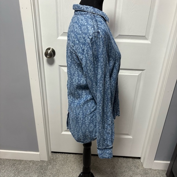 Holding Horses Button Down Top - Picture 5 of 7